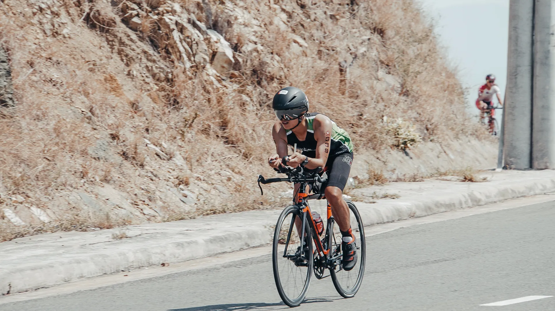 Race theme: Solo