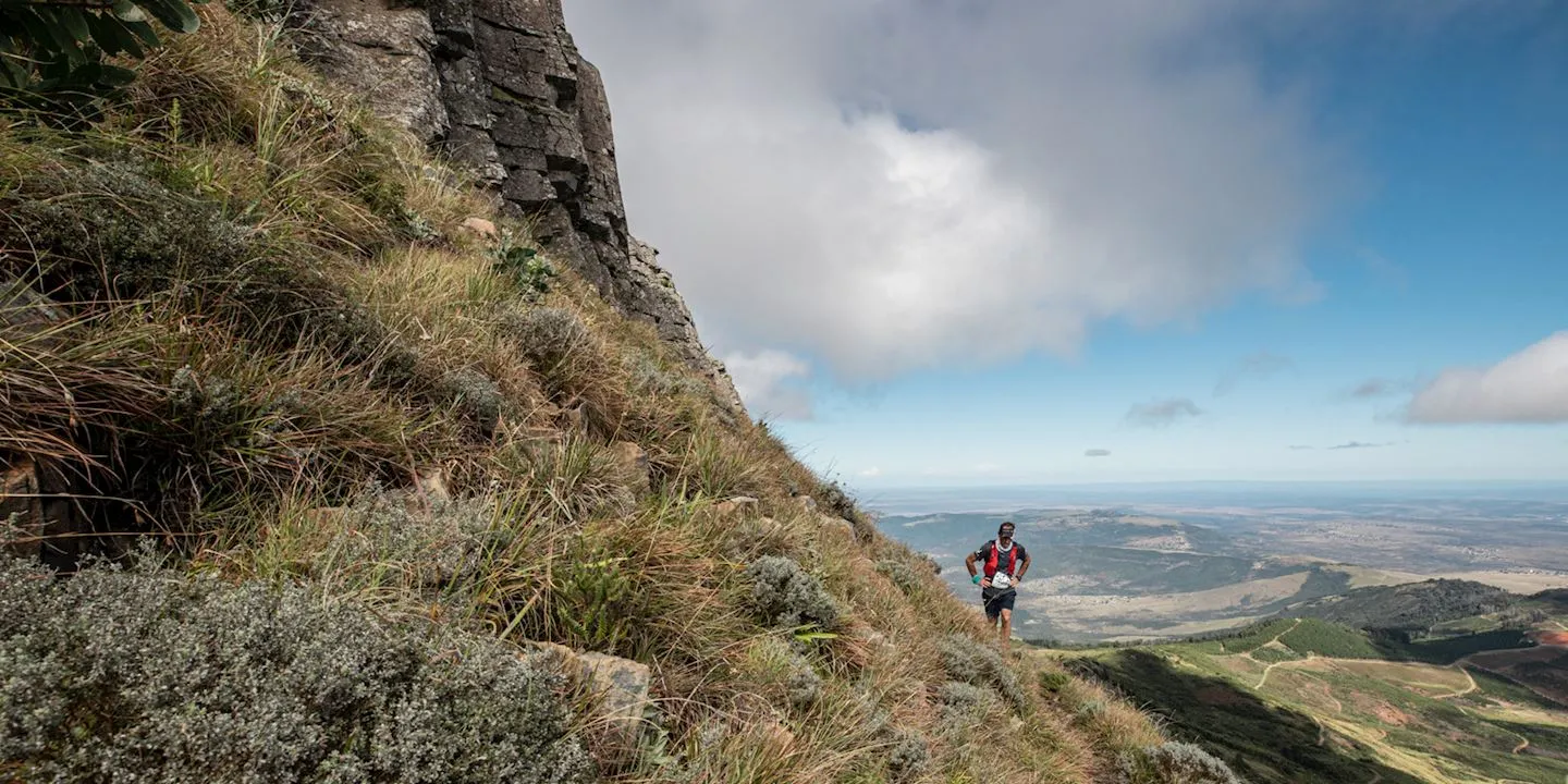 Merrell hobbit hot sale trail run