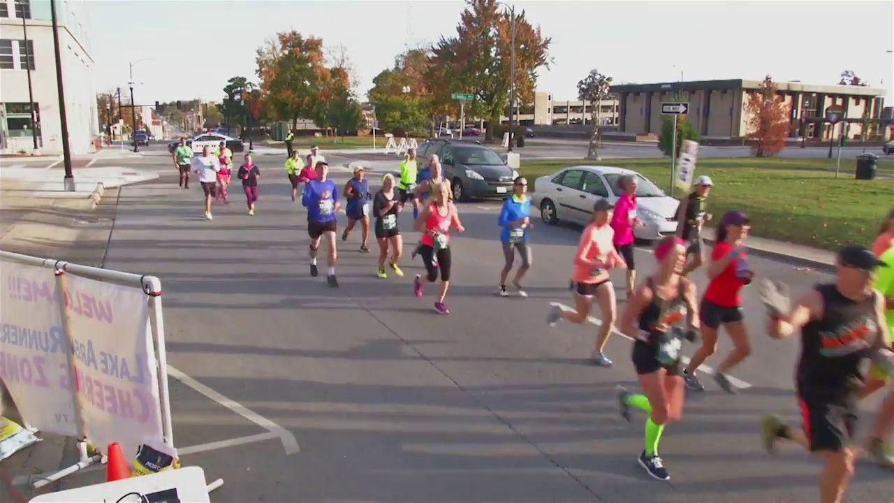 Lake Area Runners Cheering Zone at the 2016 Bass Pro Conservation Marathon
