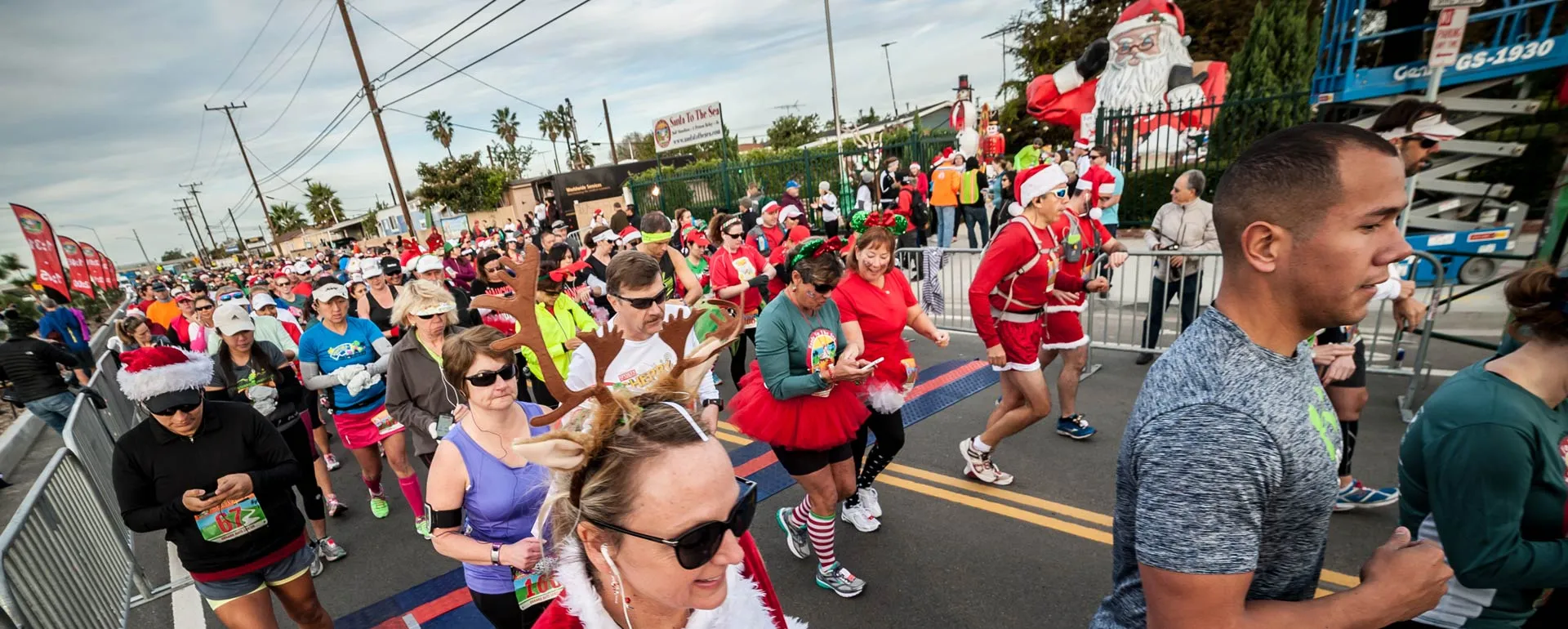 Santa To The Sea 1/2 Marathon, 1/4 Marathon & 5K