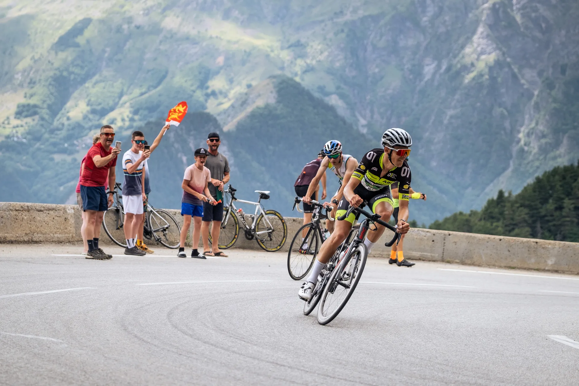 THE CLIMB Alpe d'Huez