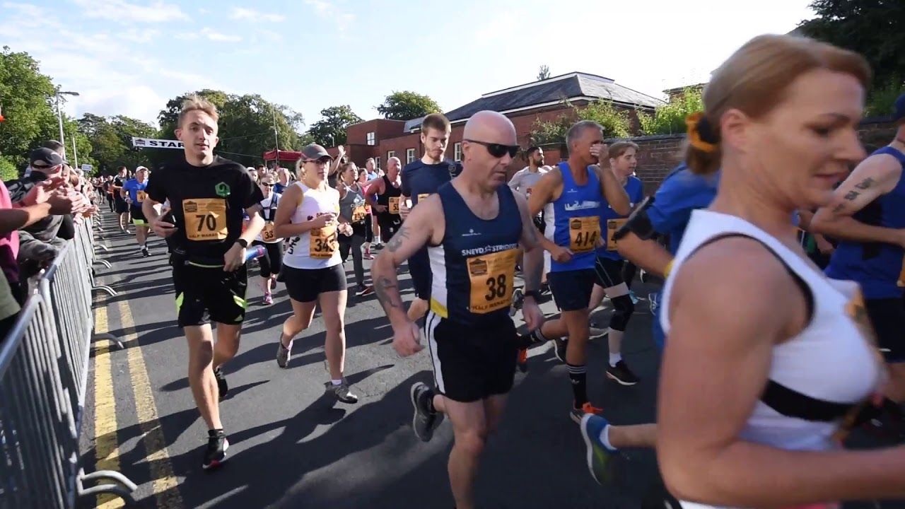 Runners set off for the Carver Wolverhampton Half Marathon 2019